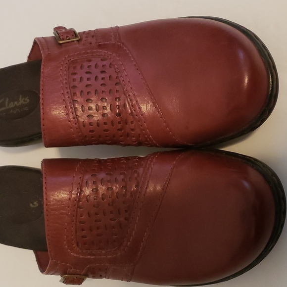 Clarks Clogs - Leather Upper - Picture 5 of 7